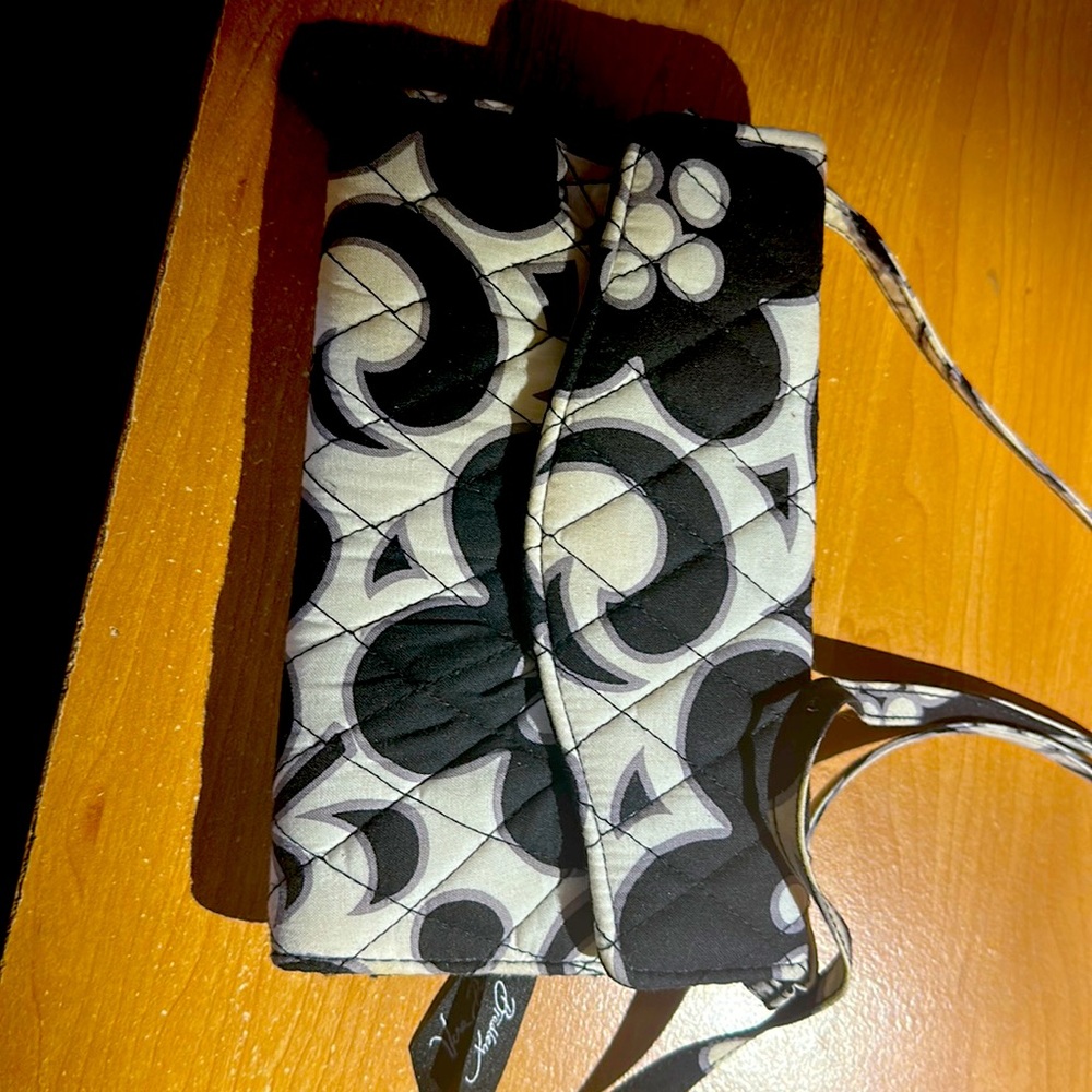 Vera Bradley Trifold Clutch Wallet retired pattern